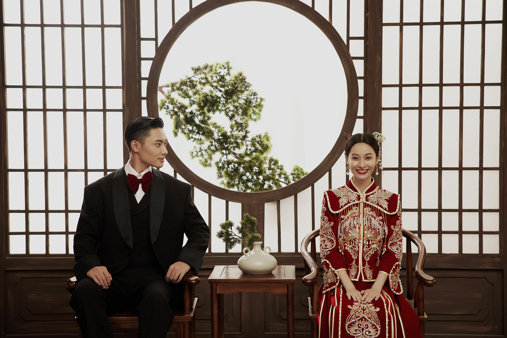 給你一套風(fēng)格多樣的婚紗照