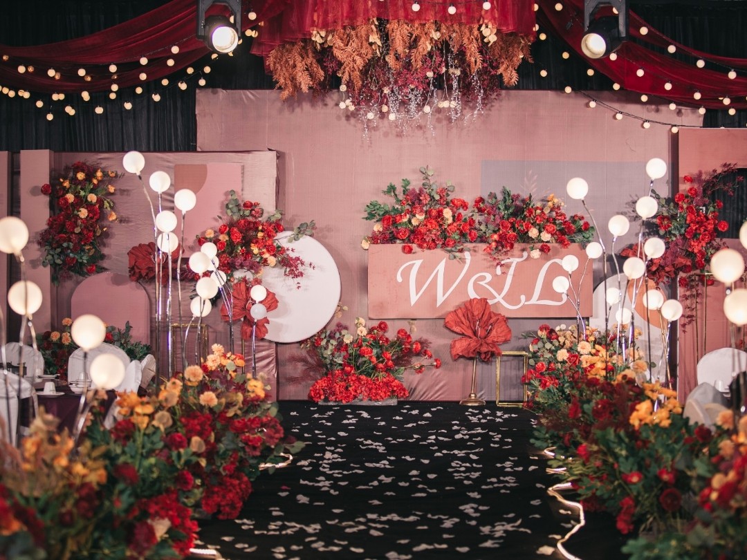 陌上花开婚礼馆21年黑红定制婚礼