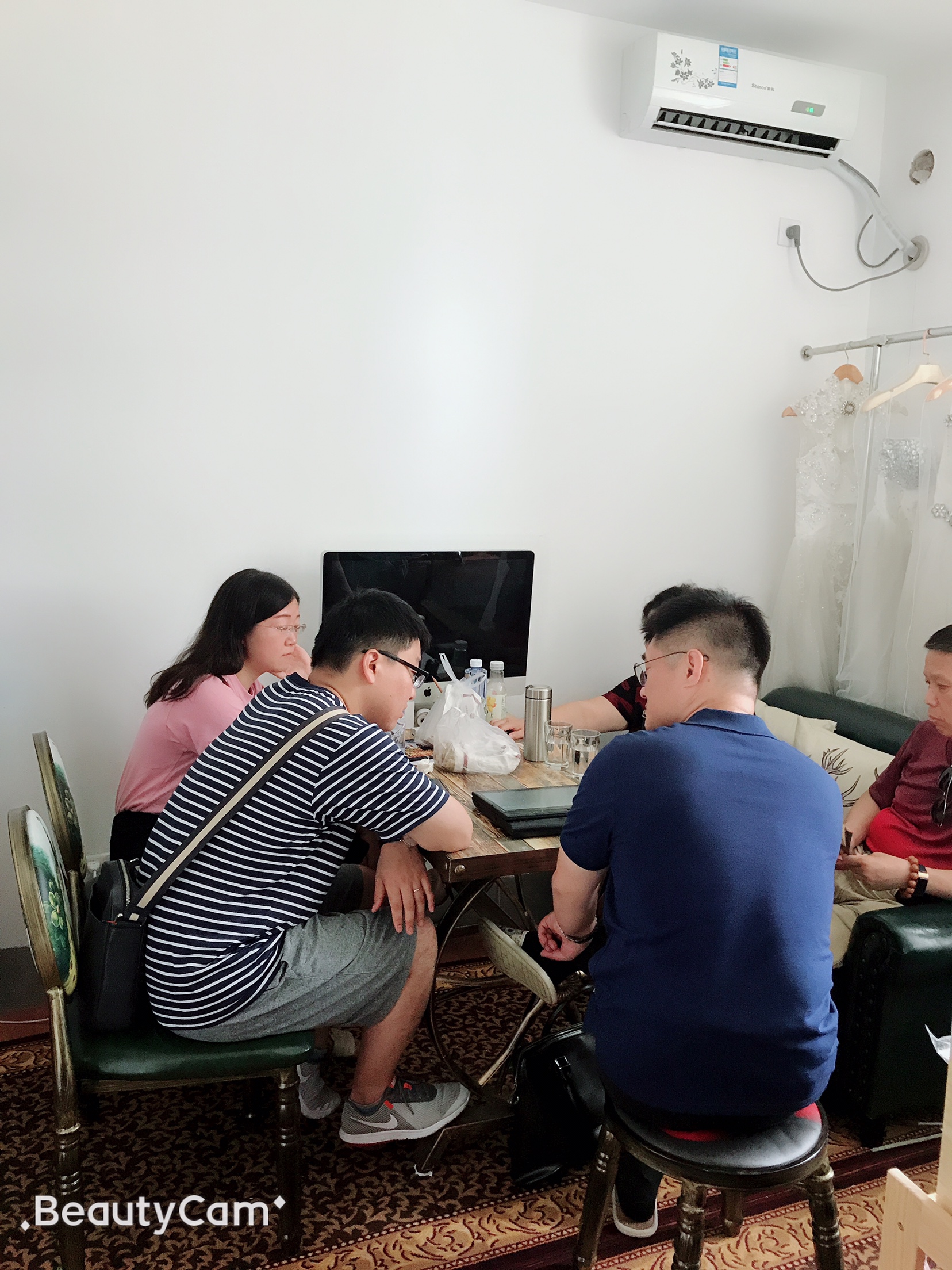 艺苑花都户外婚礼定制