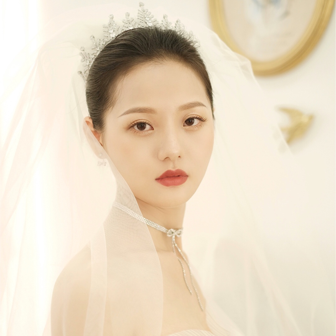 火爆明星级婚礼妆容，精致到每一个睫毛