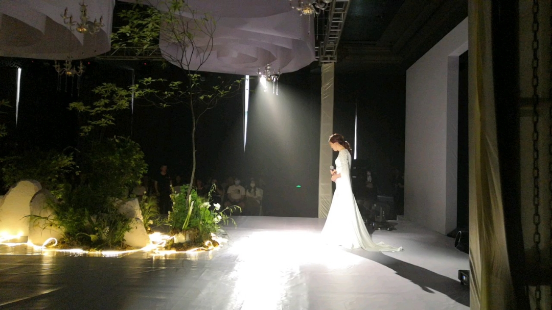 “以春之名唤万物生”婚礼秀