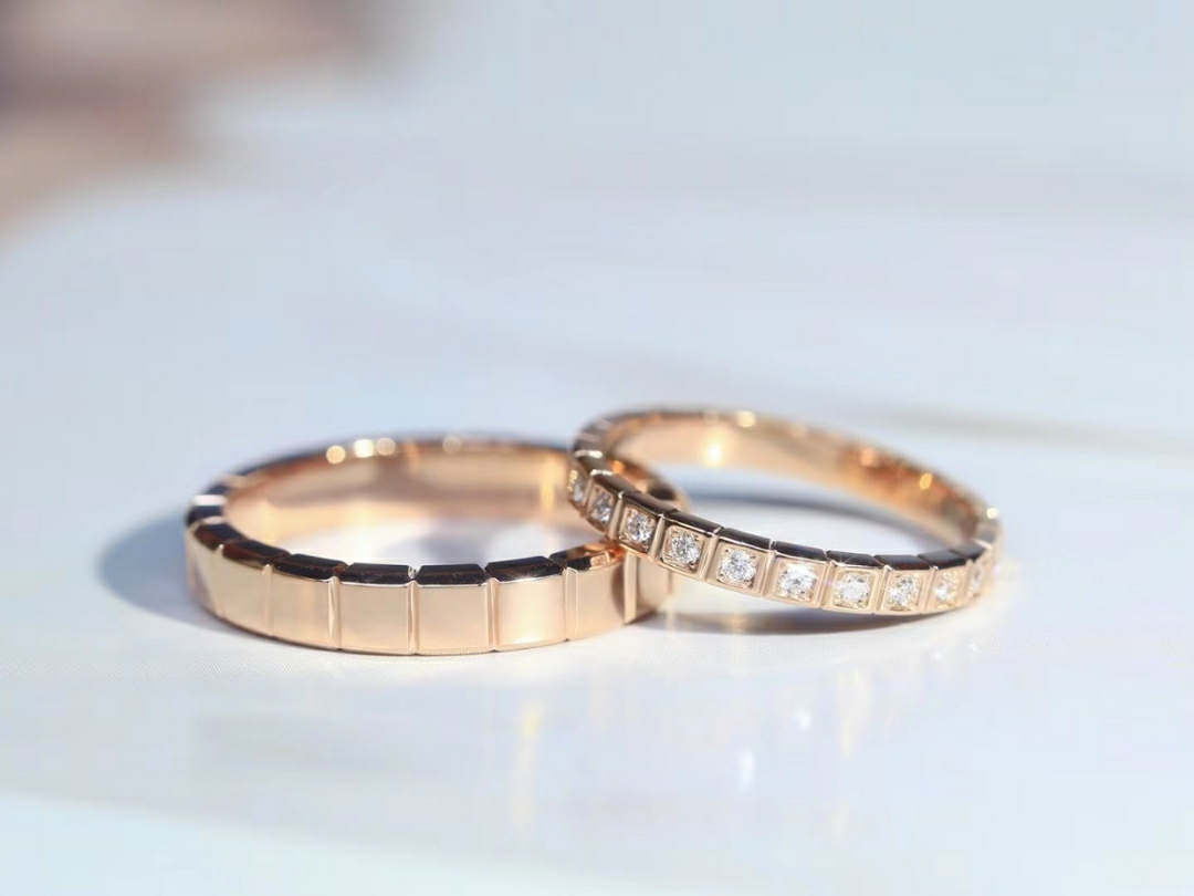 定制我们的专属故事，一对对戒，一段婚姻的开始