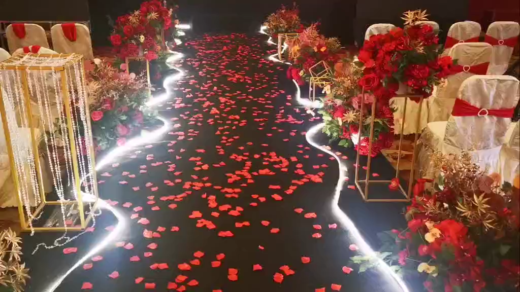 中小酒店/红色+香槟/简约而不简单的爱情