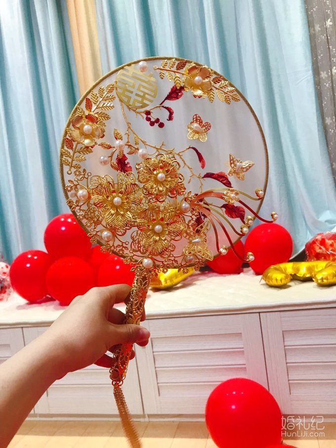 还穿TB爆款敬酒？记住这些试纱心得，结婚造型美到底