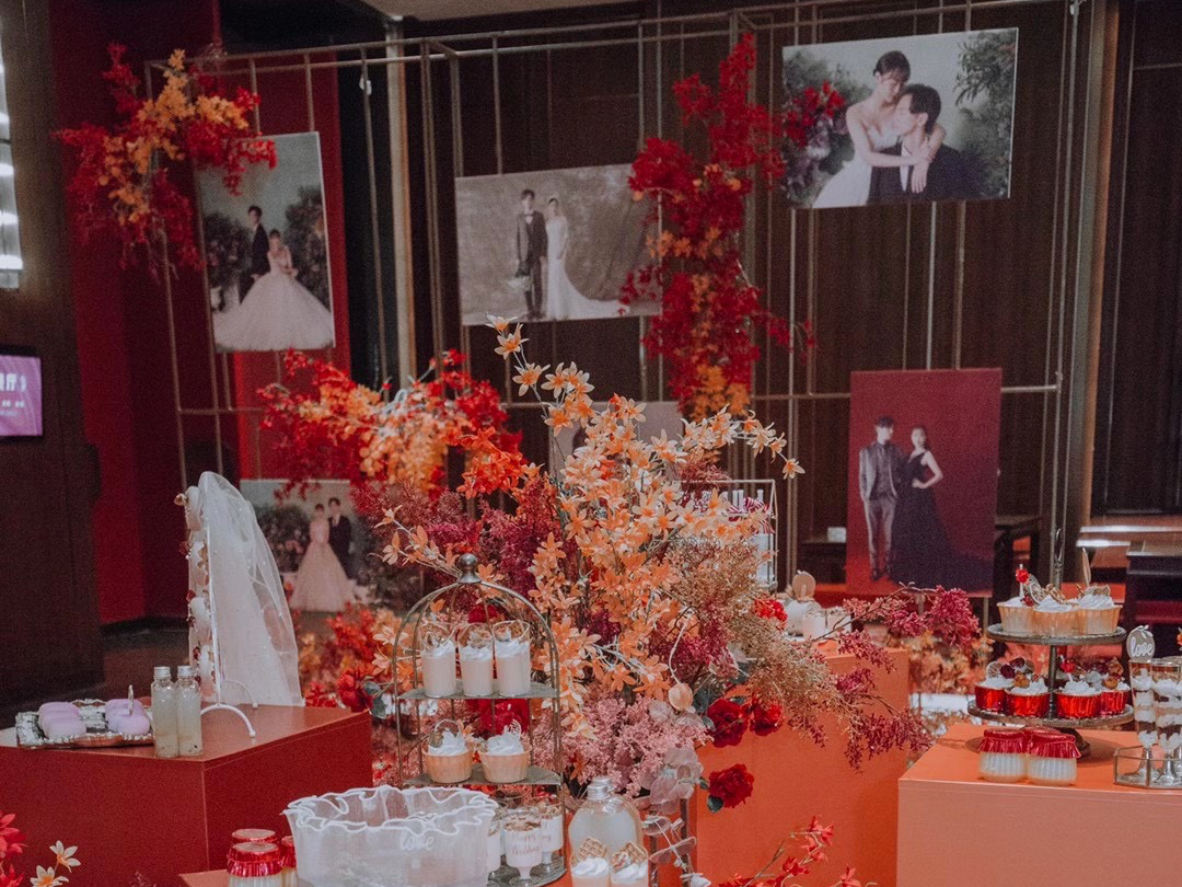 【愛(ài)諾婚禮】紅色復(fù)古色系，含四大金剛，年終優(yōu)惠