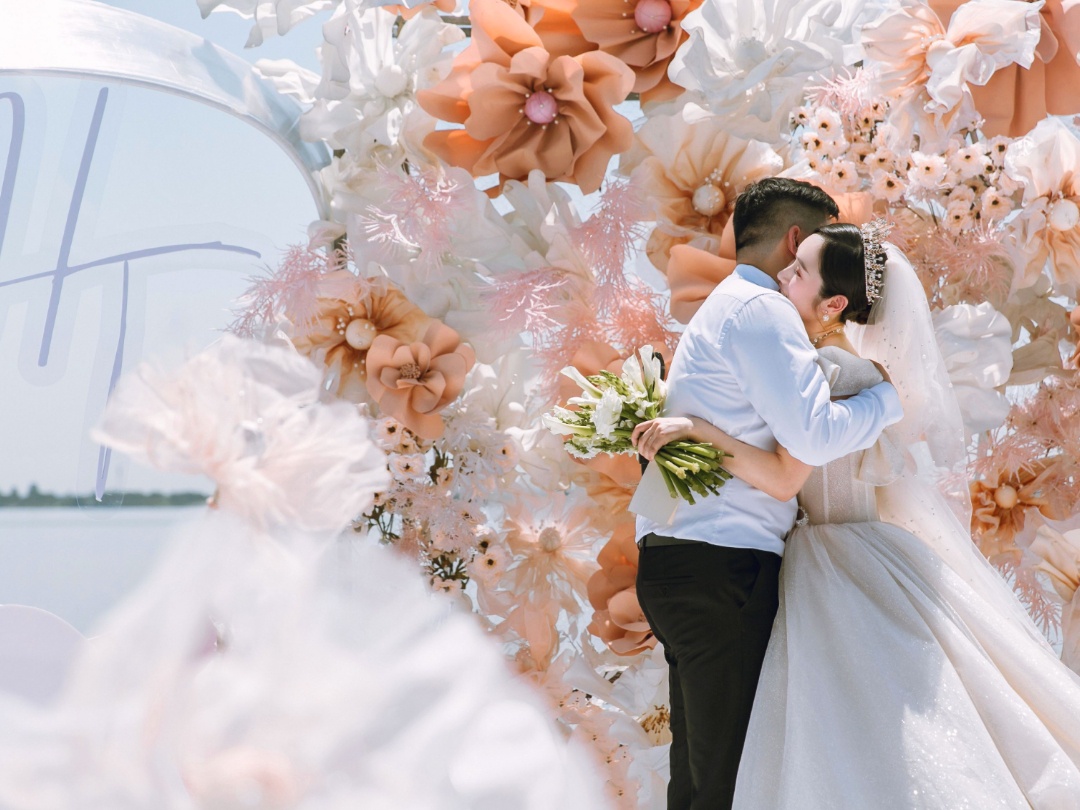 高级定制款婚礼当日全程跟妆+婚前试妆+全套头饰