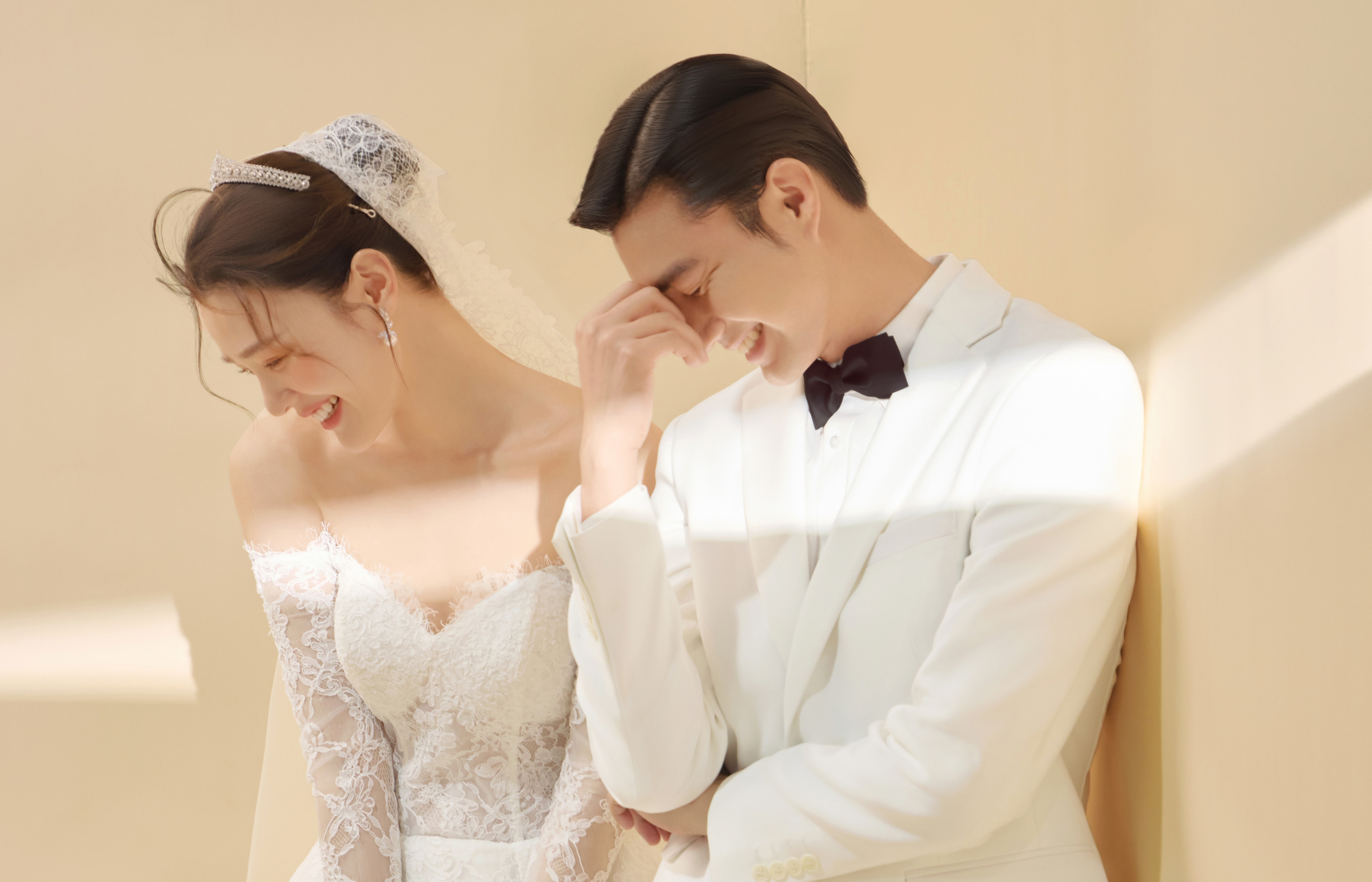 【聚划算】6.8米明星级商业影棚通拍丨郑州婚纱照