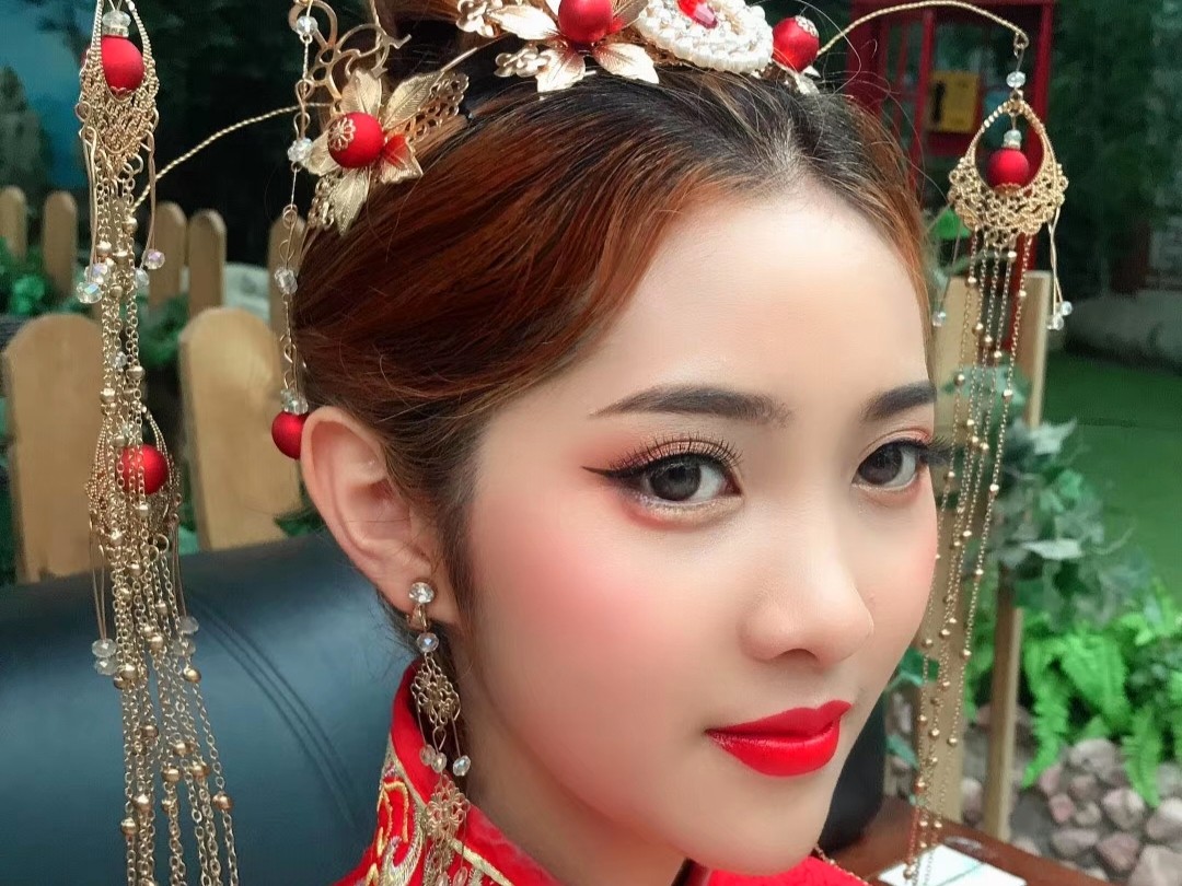 资深化妆师  答谢宴晚宴回请妆