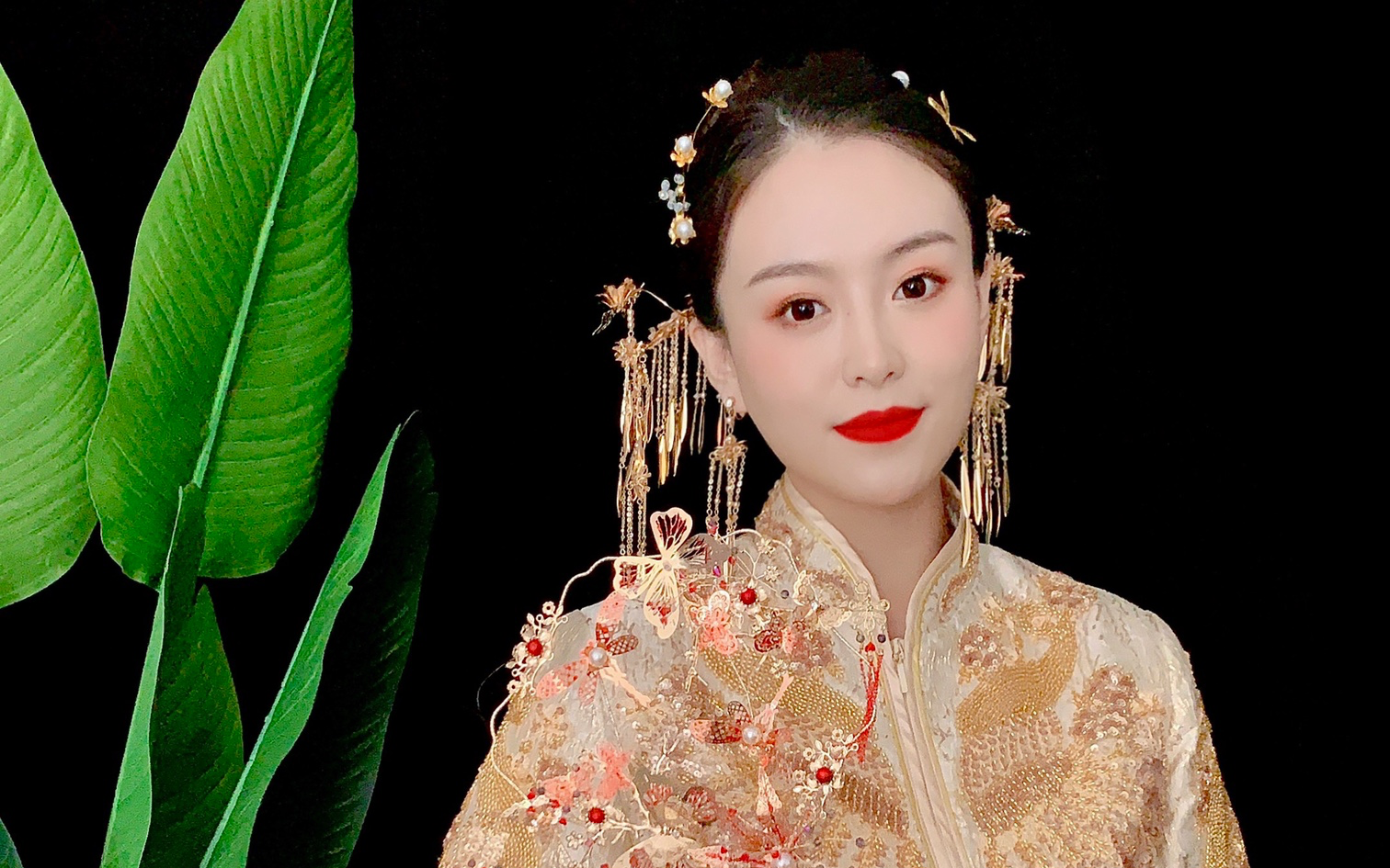 『试妆』今天来了一位像画里一样的姑娘