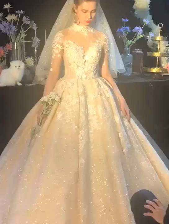 【特惠租赁】秀禾服＋拖尾婚纱＋敬酒服2件＋伴娘服