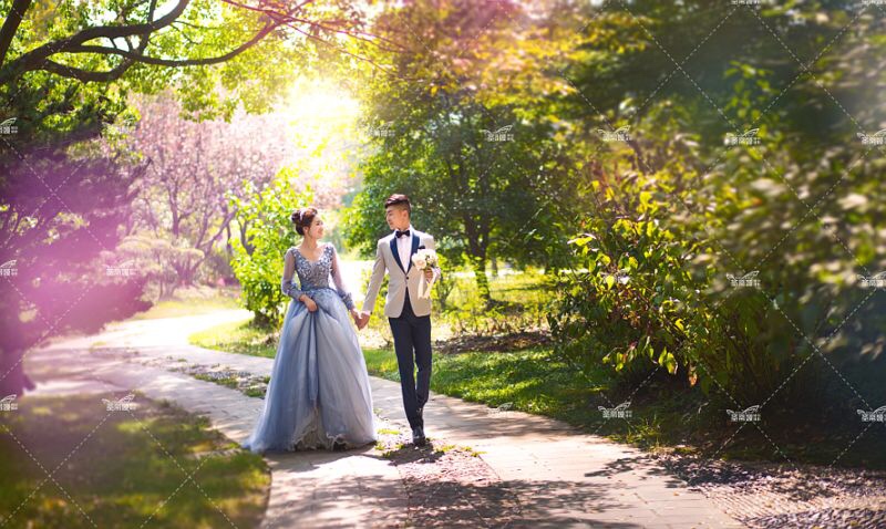 圣蒂娅婚纱_婚纱情侣头像