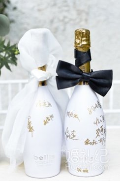 我们把婚礼办成了狂欢派对，快乐自在最重要[吐舌]