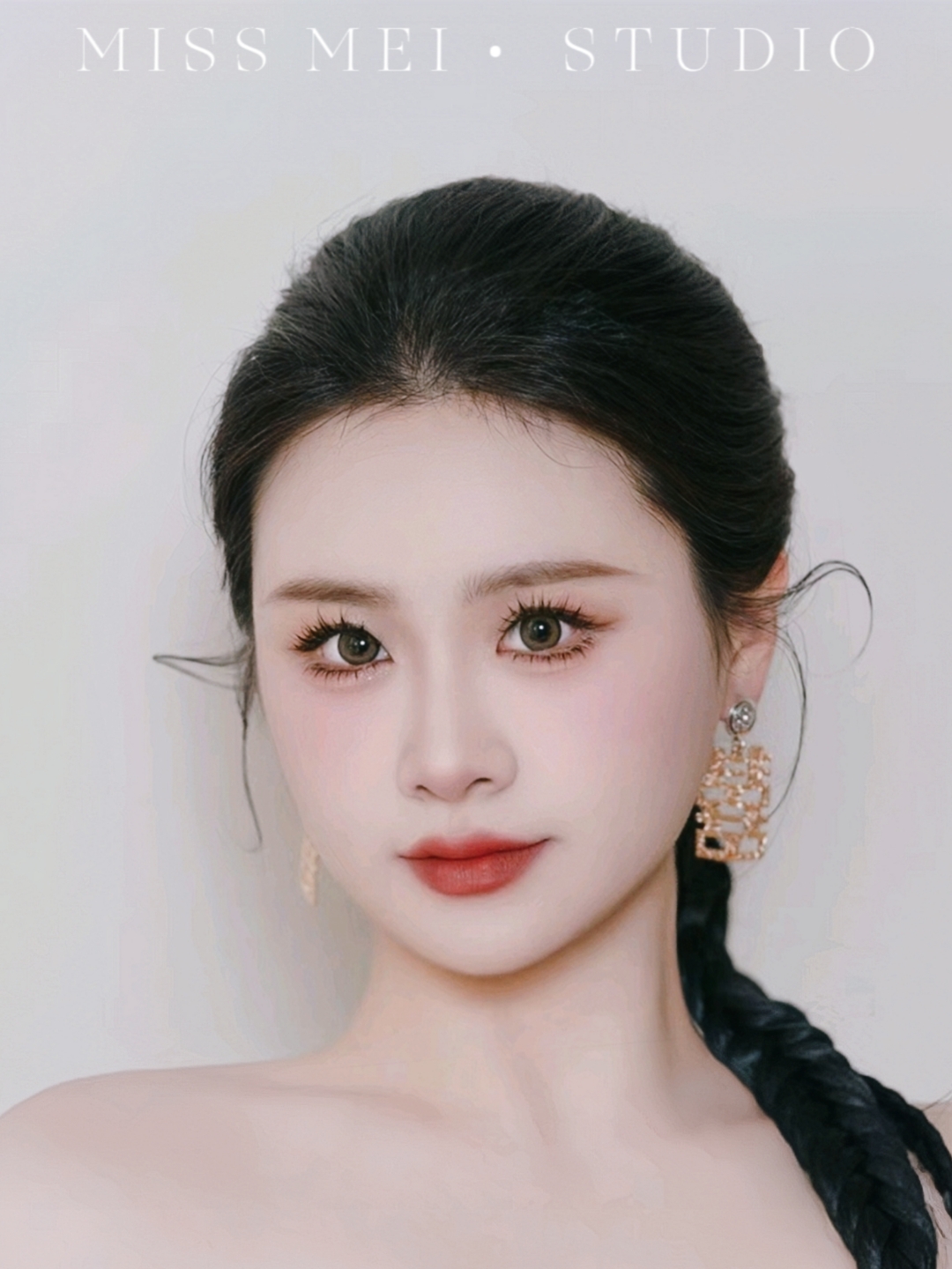 新娘跟妆+三套头饰（荆州城区）