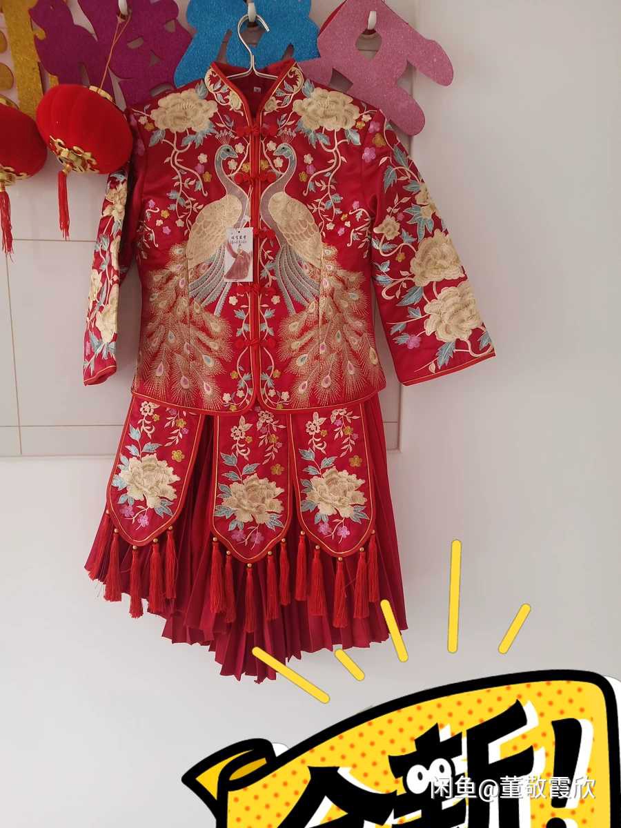 拖尾婚纱秀禾