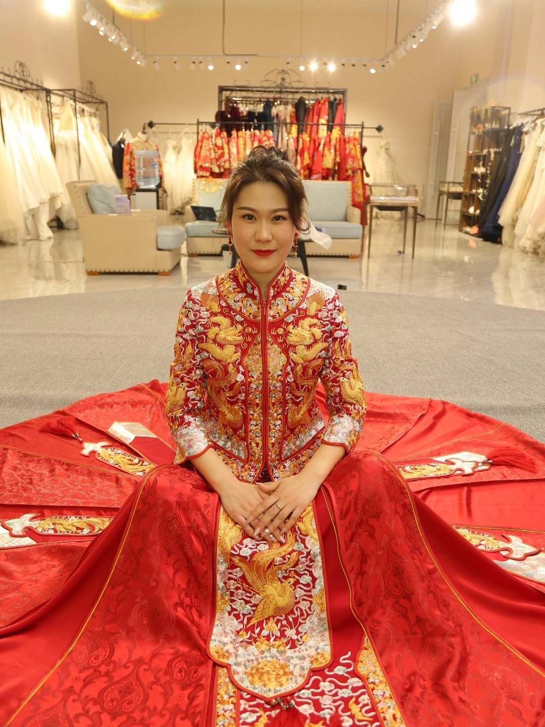 小贵但品质超群
2020新款中式手工刺绣秀禾