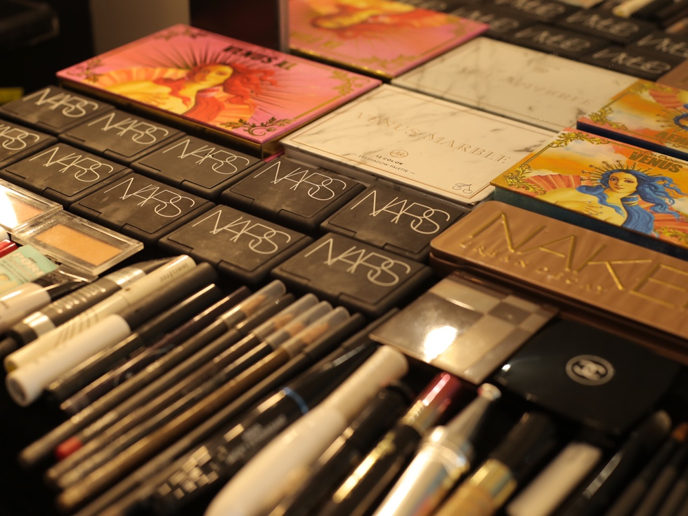 总监档厦门婚礼全程跟妆服务