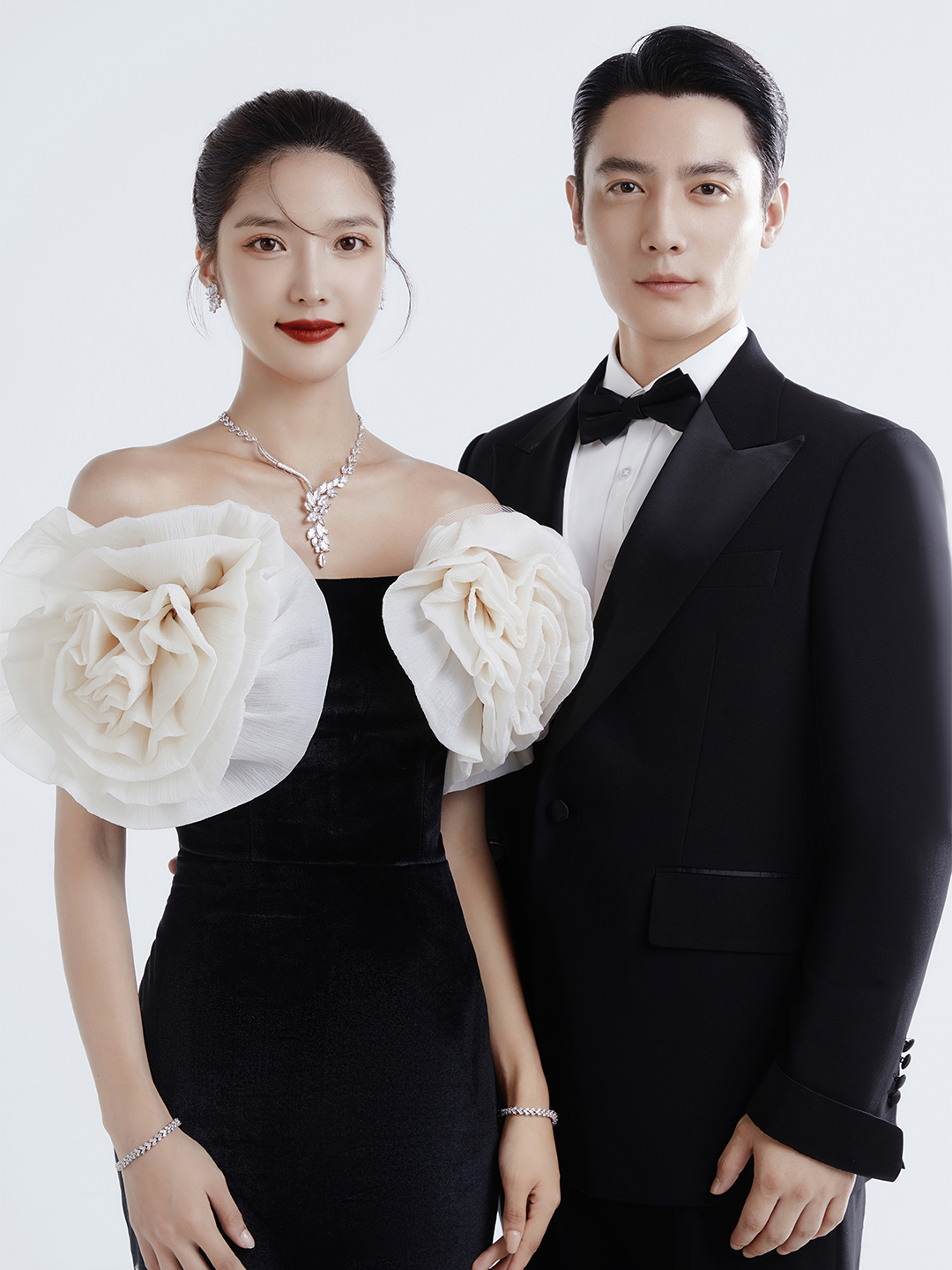 优雅女孩的必备婚纱照丨赫本风婚纱照