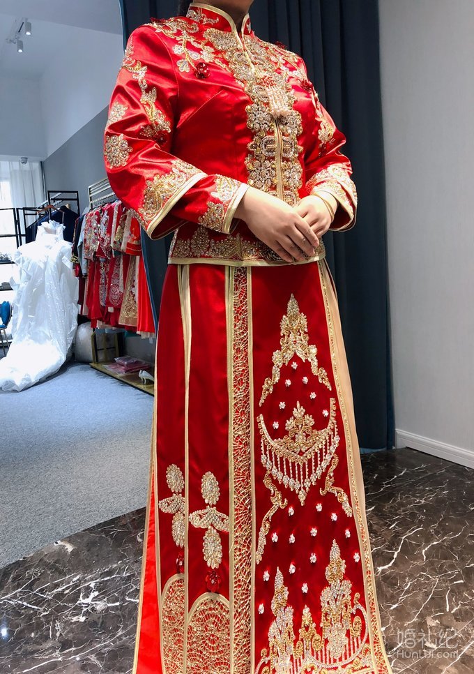 结婚礼服选择租好还是买呢？