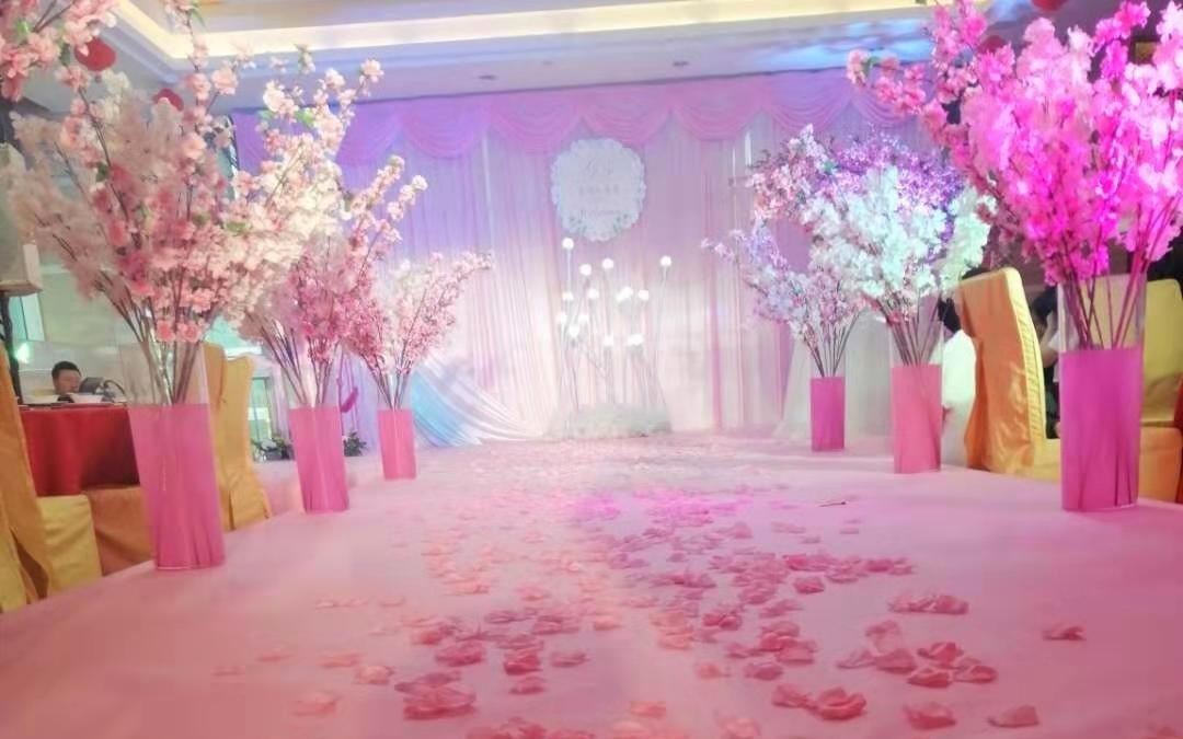搏乐婚礼，t台布艺舞台风格任你选