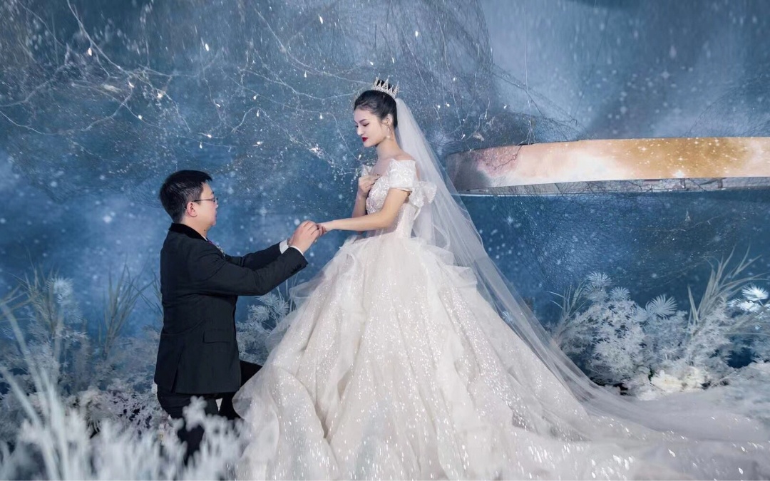 【美美婚纱礼服馆】尊宠婚纱礼服租赁套系