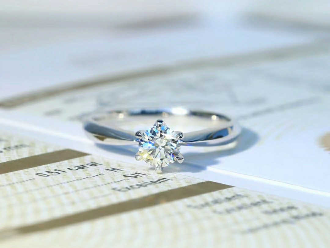 侧面点睛的六爪刀臂唯美款式