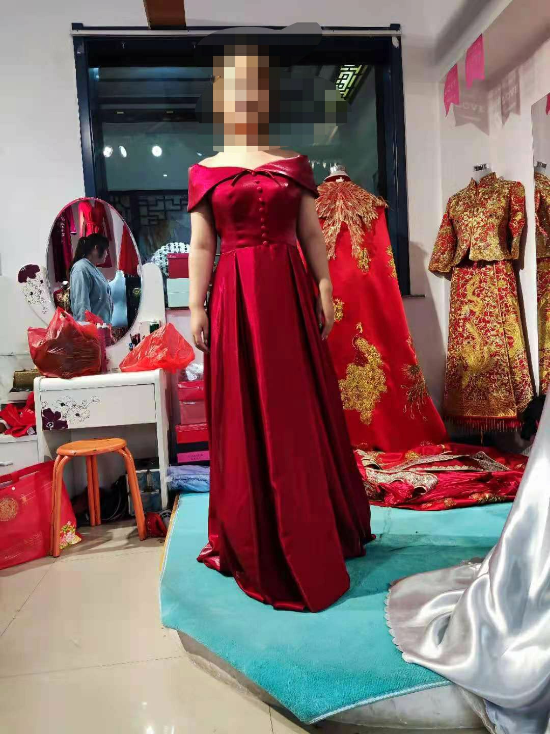 这是我选的三件衣服，会不会太简单[鼓掌][大哭]
