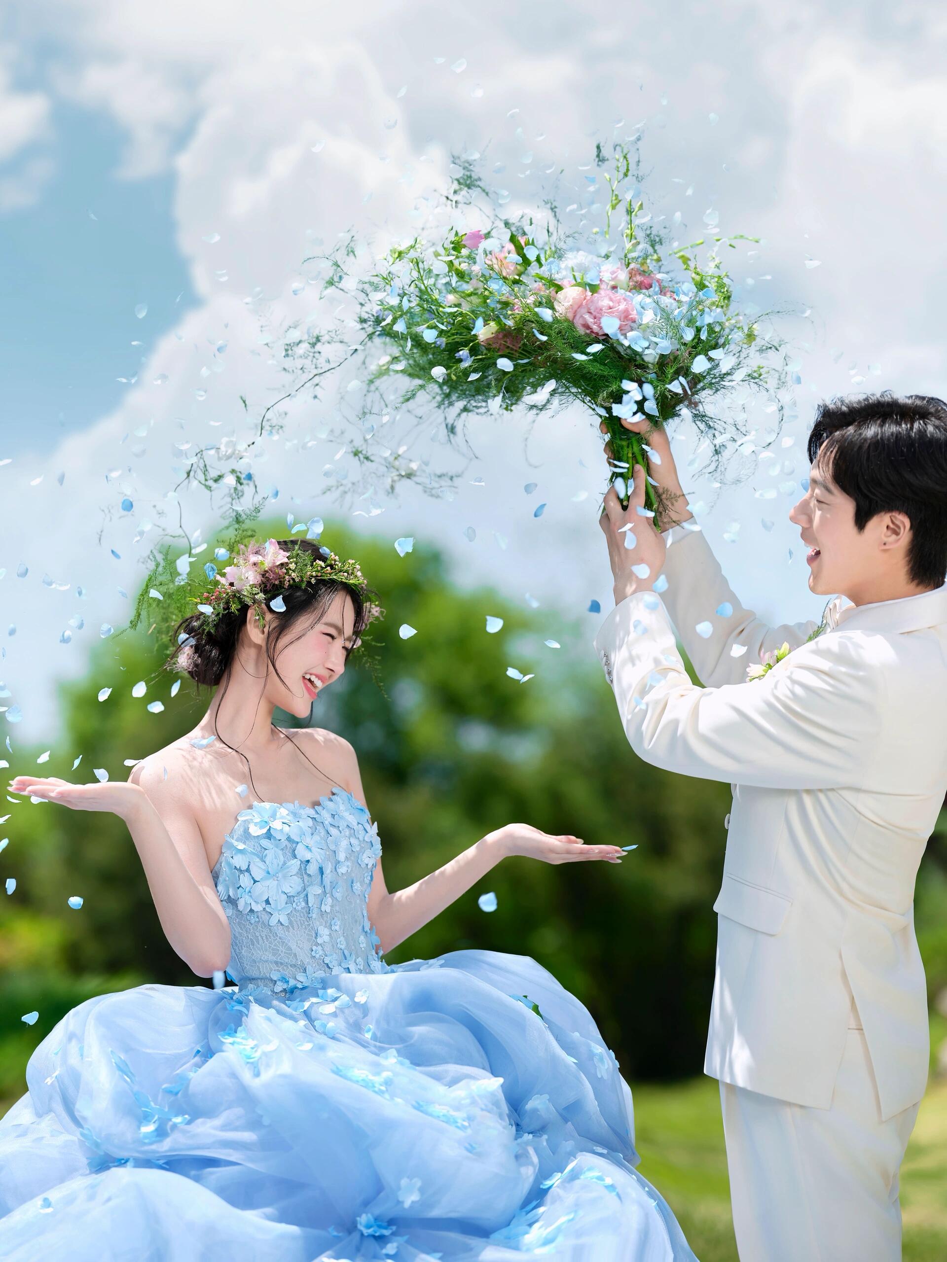 蓝色花神婚纱照