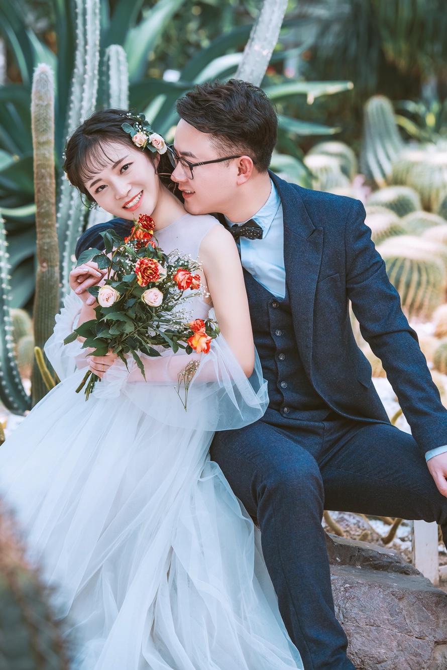 婚纱照礼服5套怎么选_婚纱照风格