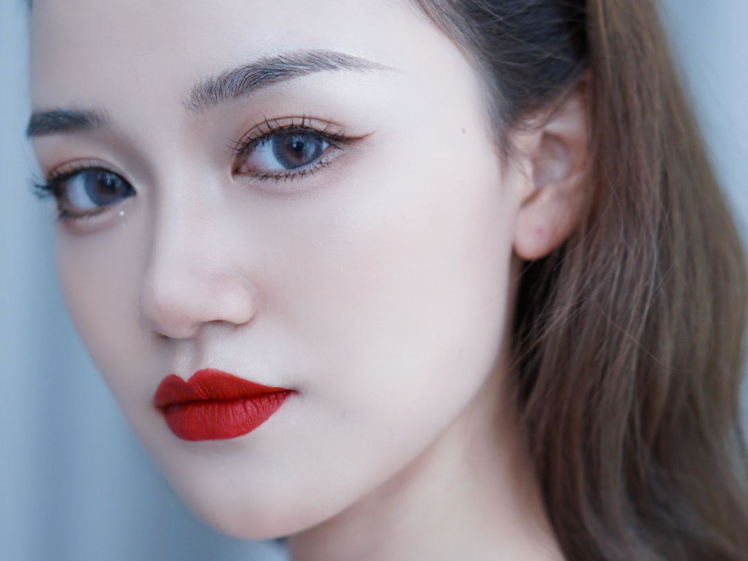 首席档网红化妆师为你量身设计造型