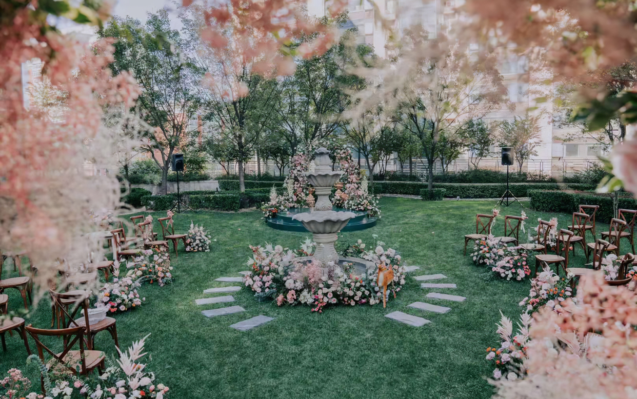 三亚草坪婚礼  仪式+布置+知名团队+海边婚礼