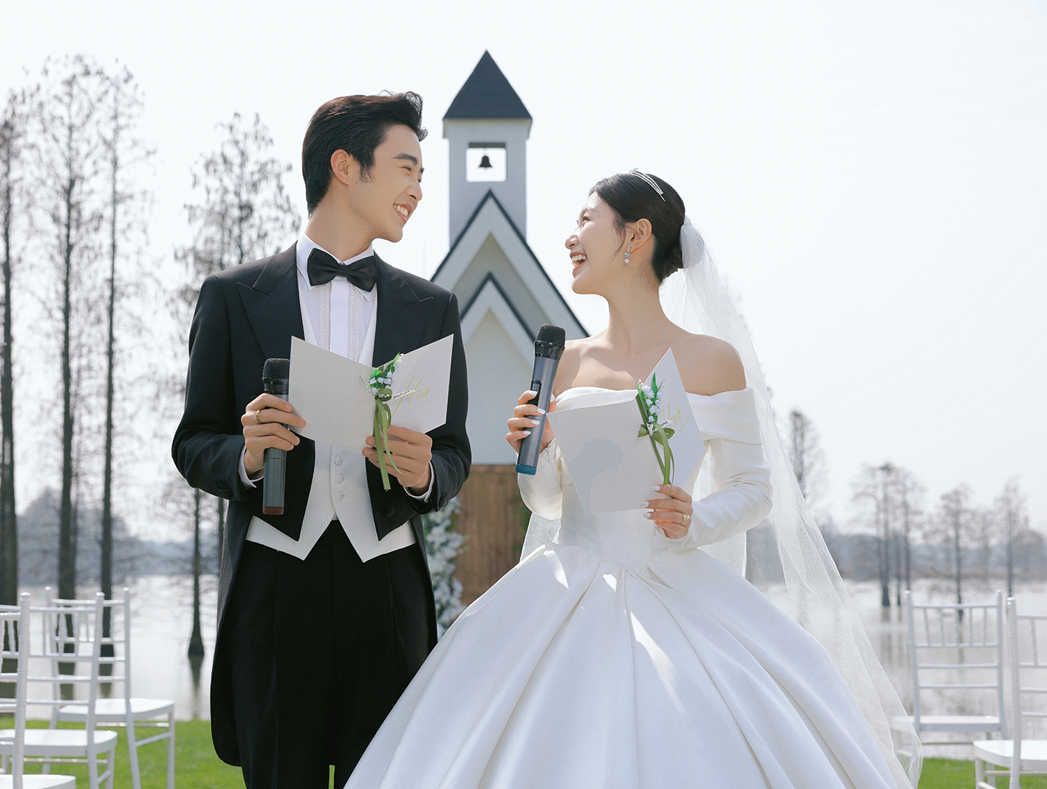 【一價全包】定制婚紗照+禮服免租+鮮花手捧
