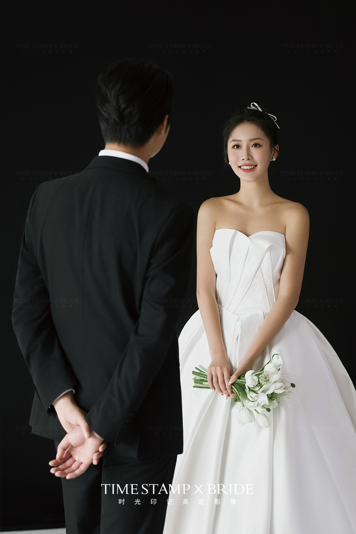 00后超爱的韩系黑色婚纱照，巨甜巨高级！