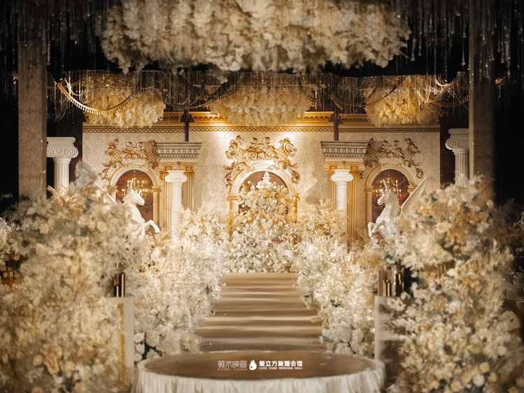 欧式大气奢华香槟色婚礼，预算低性价比高的婚礼布置