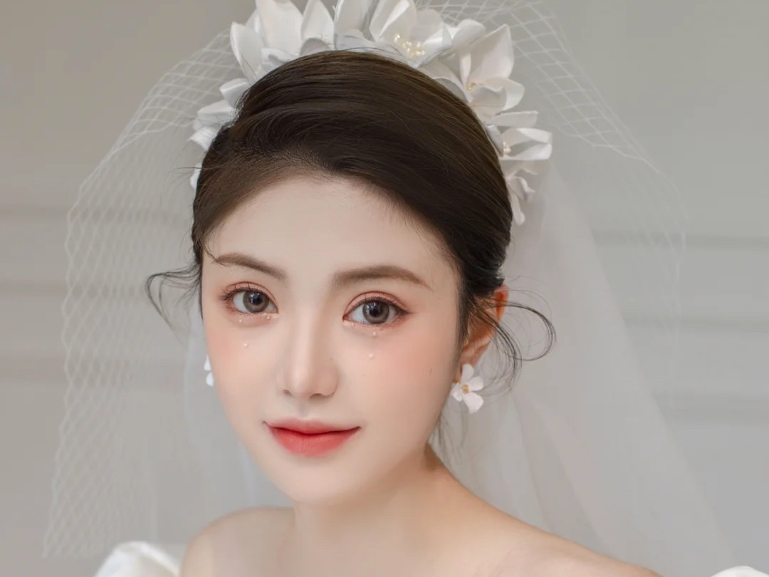 唯美新娘婚礼定制跟妆