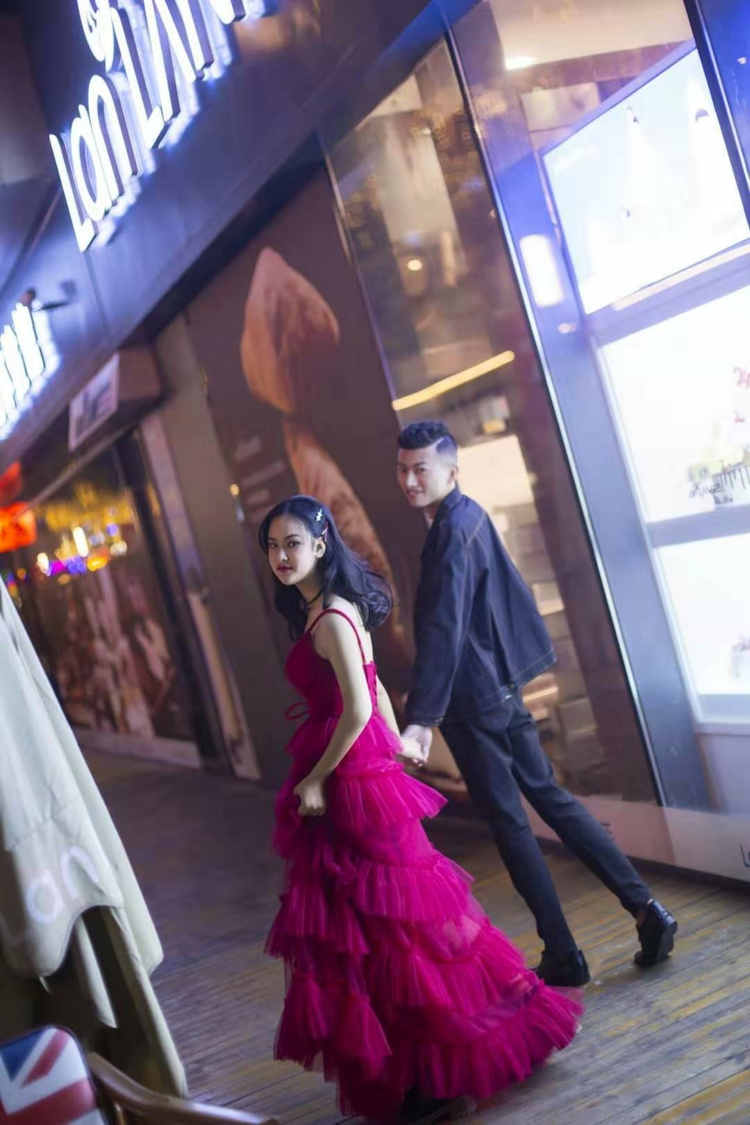 李莎莎    
任志鑫