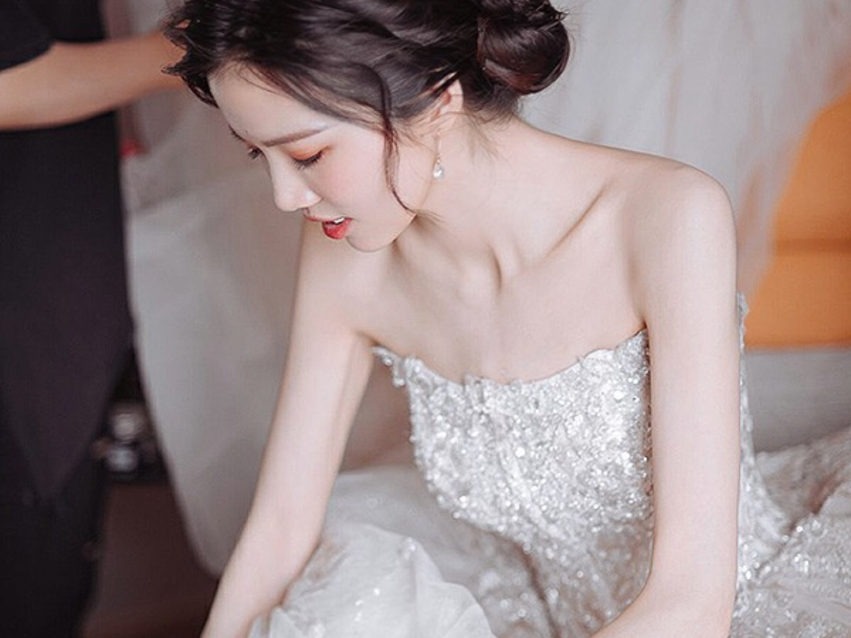 唯美美妆中心新娘跟妆造型9件套