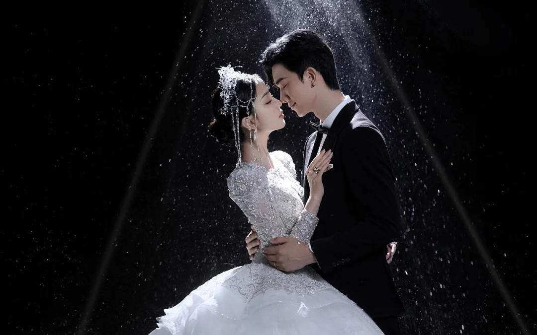 【好评如潮】拍210+送定制婚纱+九宫格+包邮 