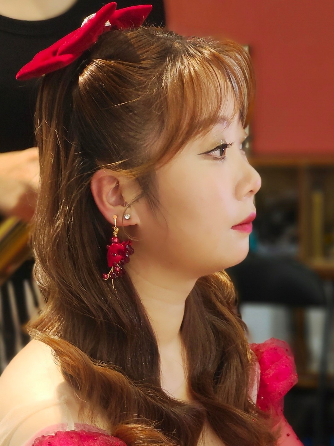 蔷薇是晨雾里闪耀的宝石