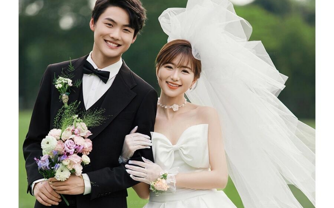 好喜欢我的草坪婚纱照呀～|||清新、自然