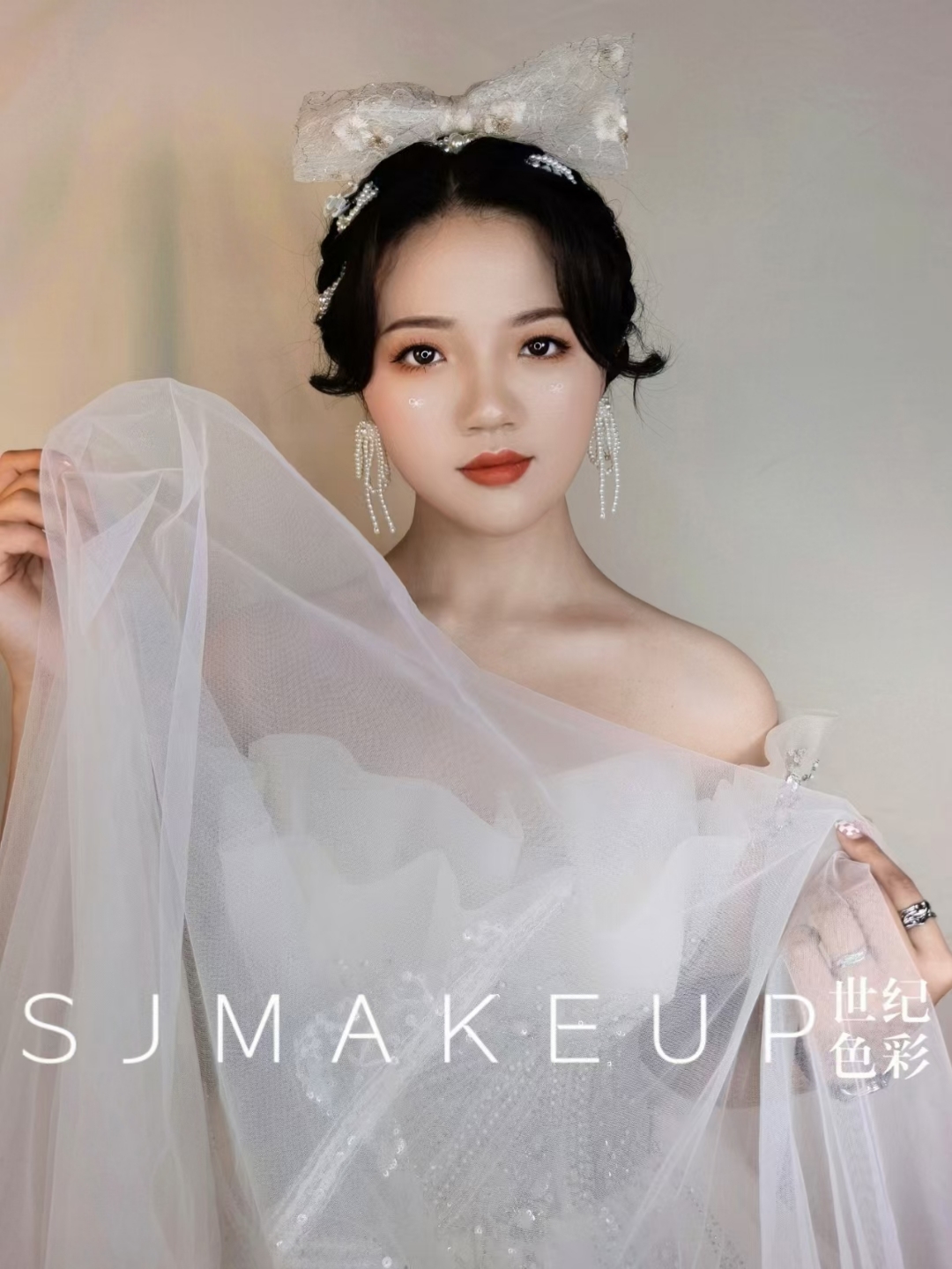 结婚当天，白纱新娘造型～
