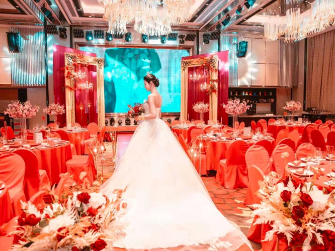 珠海婚礼新娘资深化妆师全天跟妆