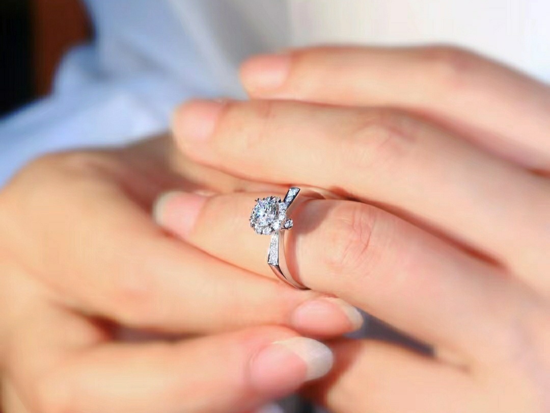 加持超级显钻个性风格款式