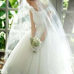 拍了一套以奥黛丽·赫本为原型的婚纱照！
