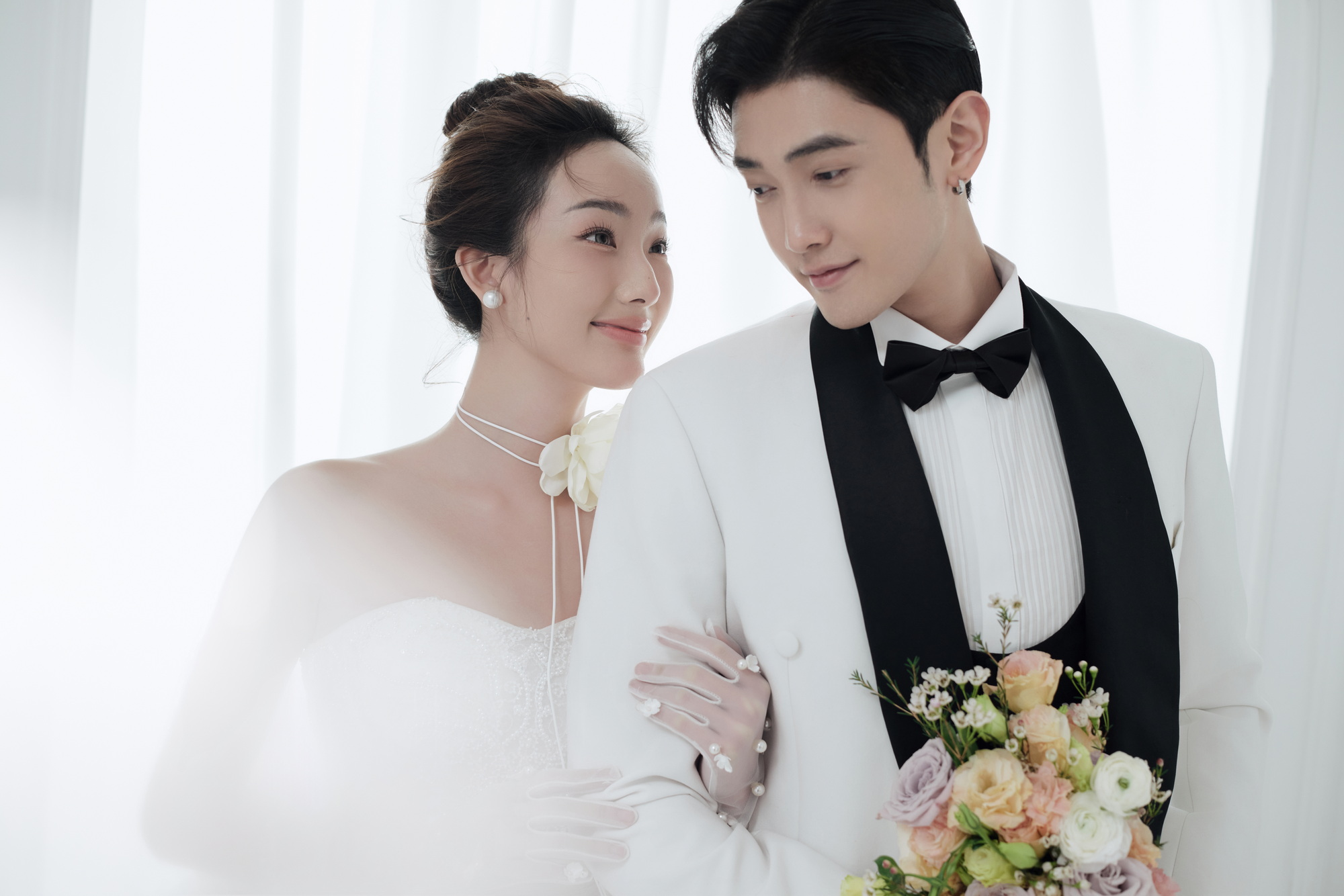 定制婚纱摄影套餐 多元风格 场景任选+送MV拍摄