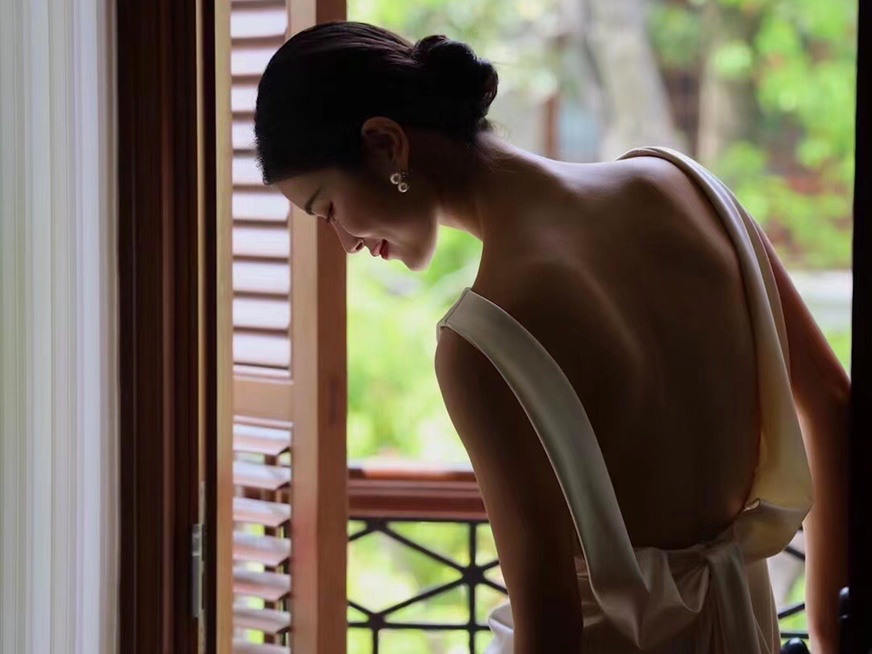 【限时特惠】资深级化妆师单妆，赠送一个亲友妆