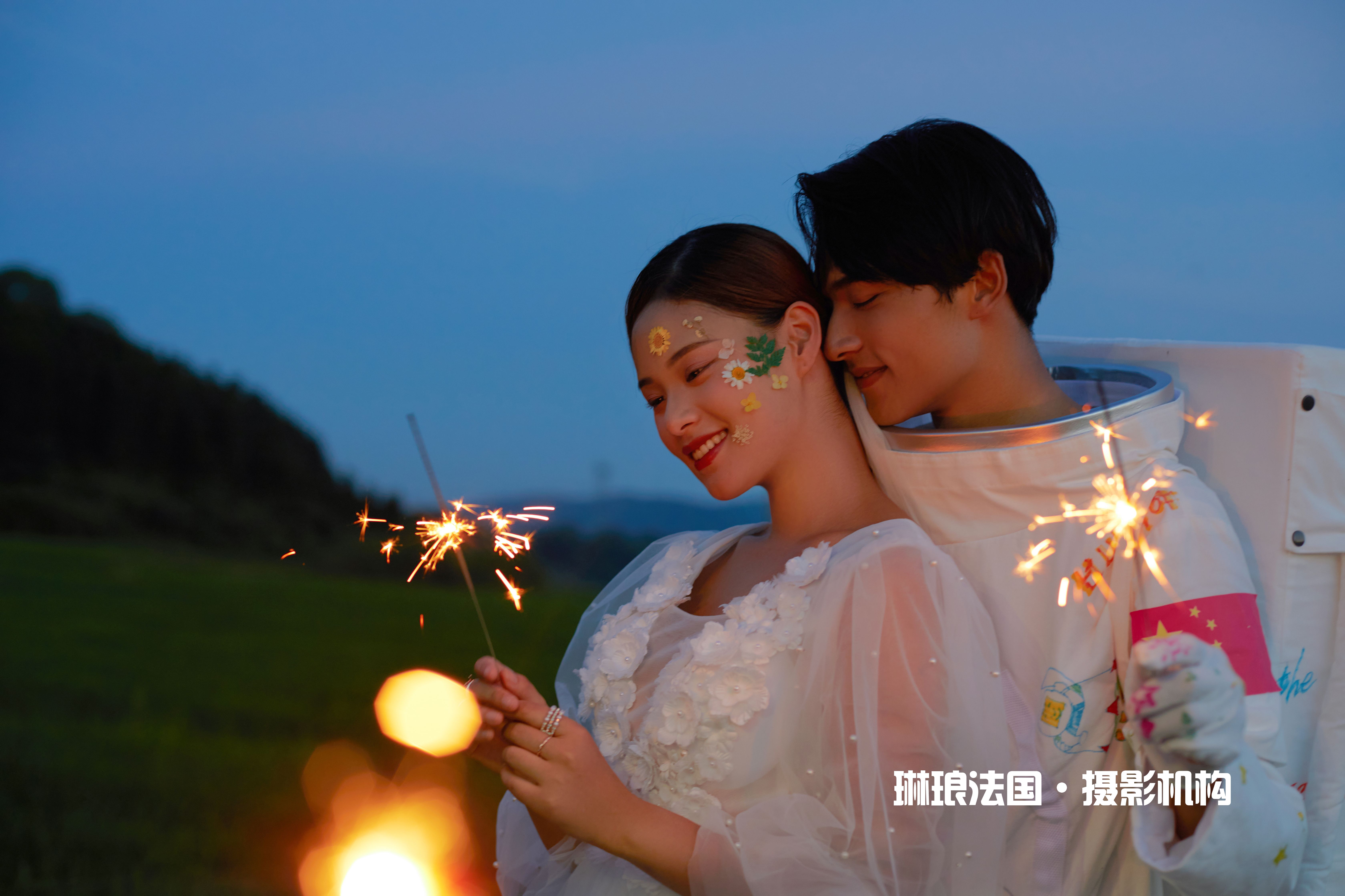 宇宙星河赠予你