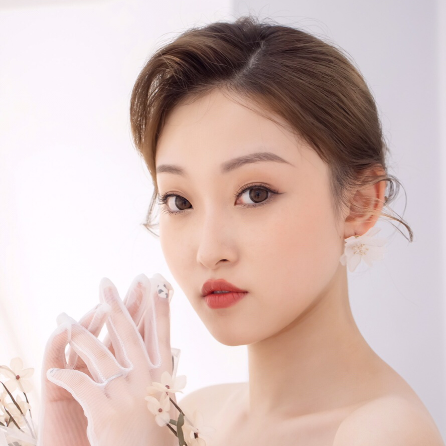 首席档全程跟妆 加送两个伴娘妆