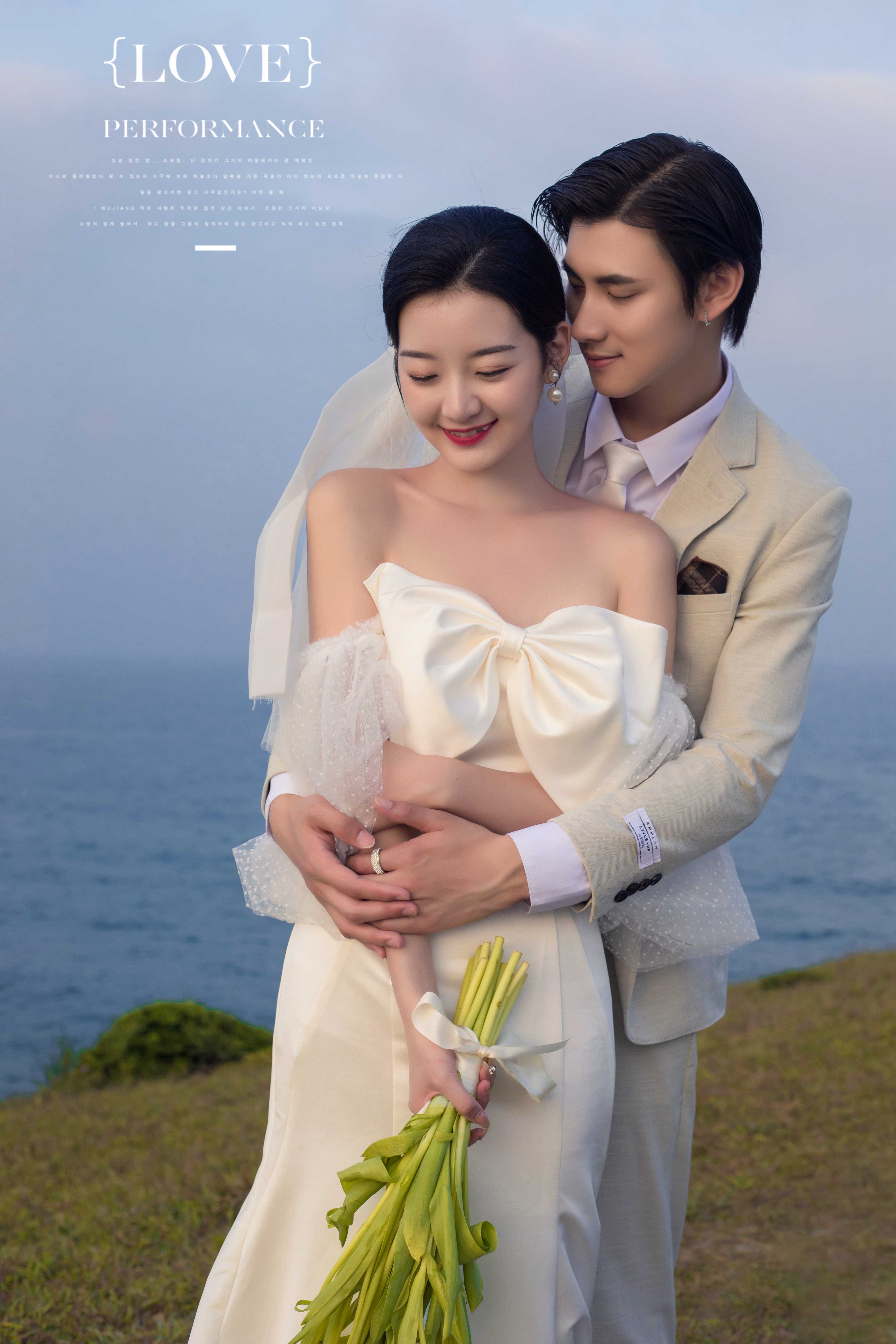约惠日出~【盛夏光年】豪华自助午餐+海景蜜月房