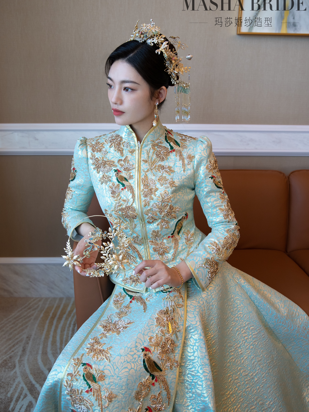 单件秀禾服