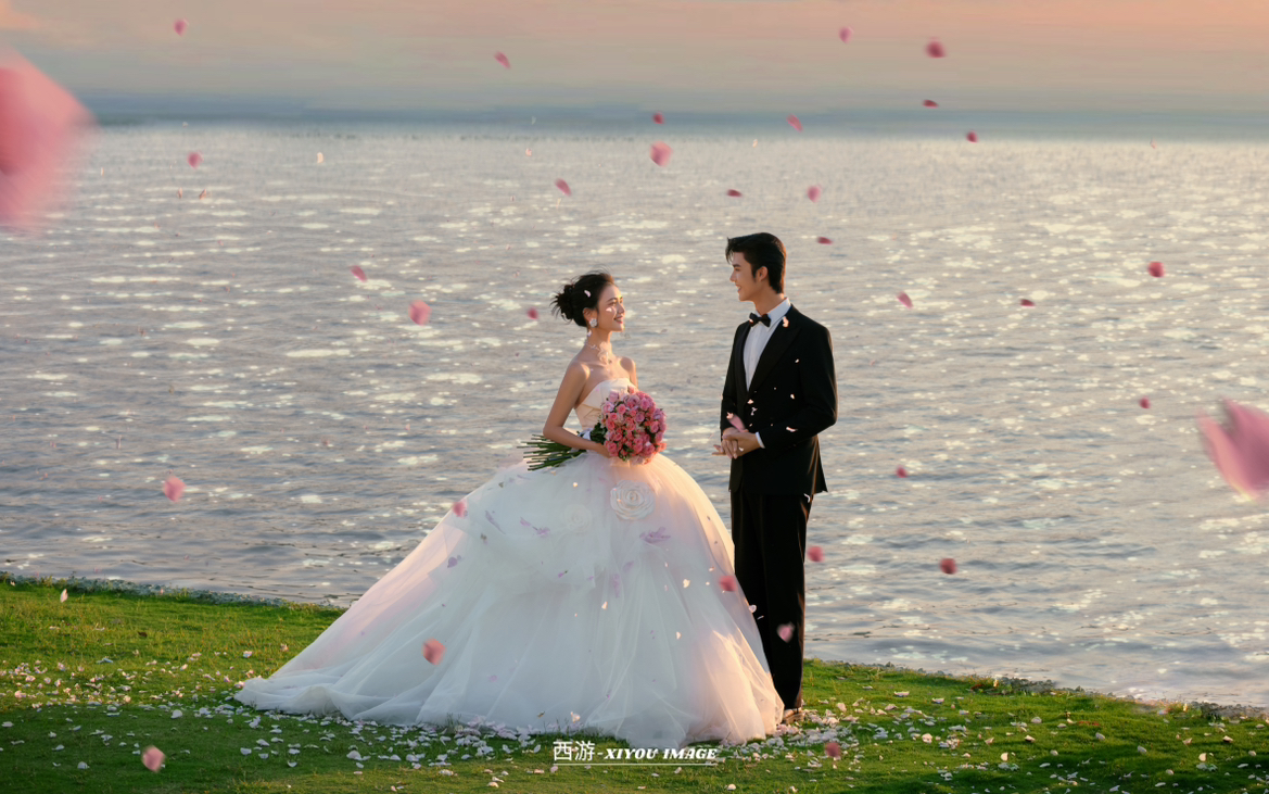 青海湖浪漫婚纱照💕夕阳无限